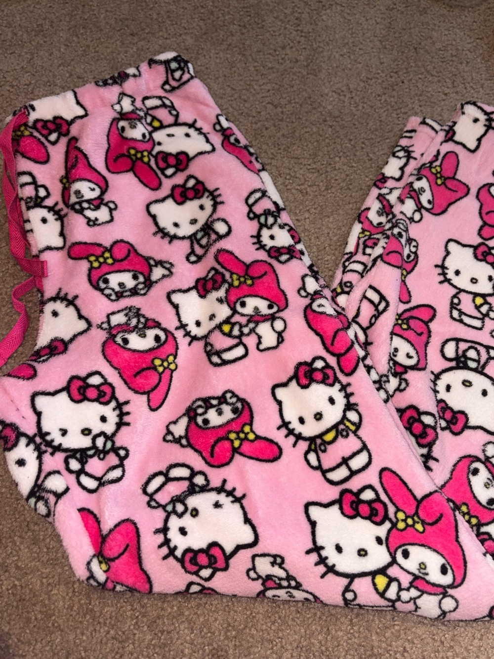 Hello kitty pajamas 🩷